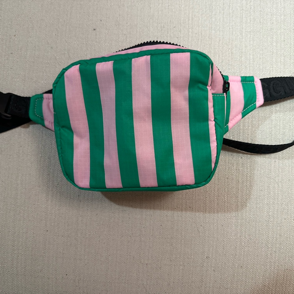 BAGGU puffy fanny pack - pink and green stripe